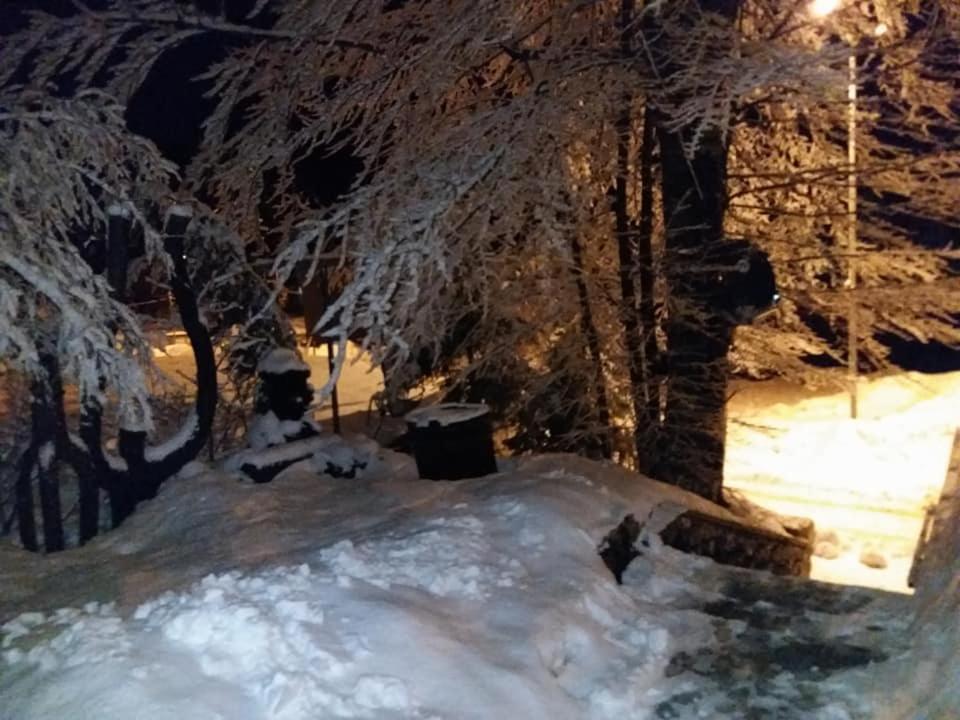 Carobna Kuca Jahorina Villa Buitenkant foto